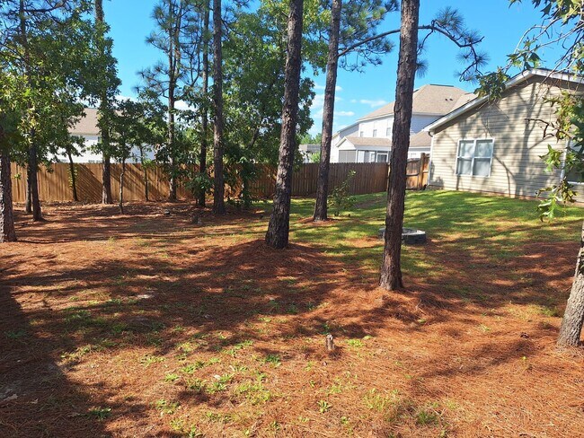 Building Photo - Wonderfully Remodeled Three Bedroom Home i...