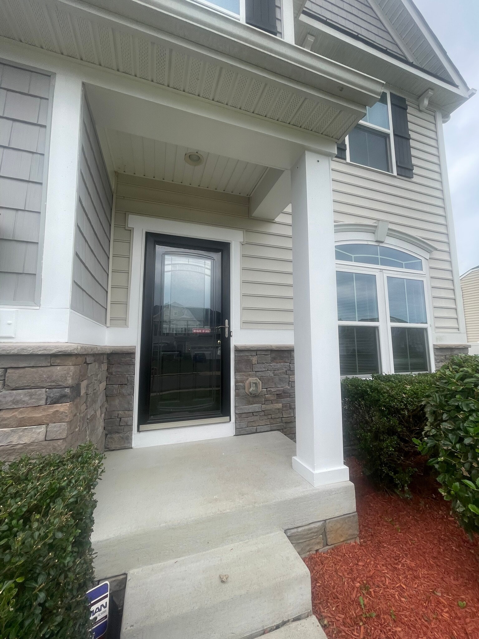 Building Photo - 2410 Walthall Ct