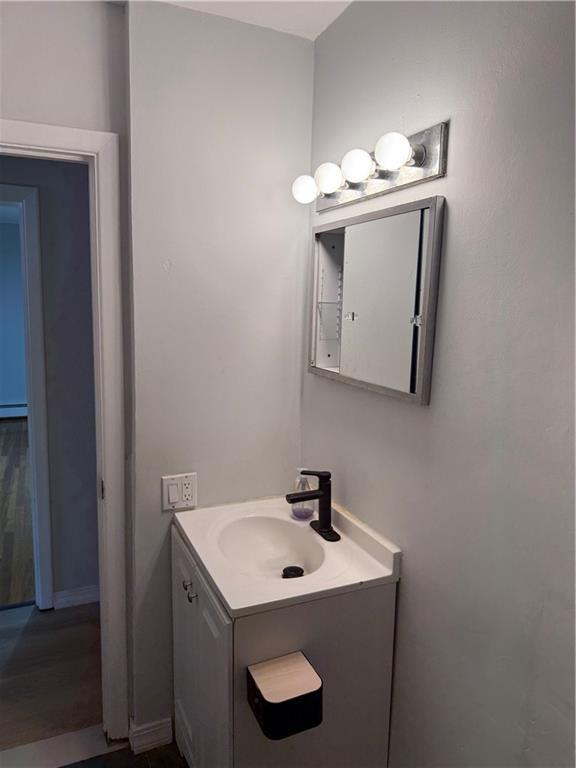 Building Photo - 77 Pitman St