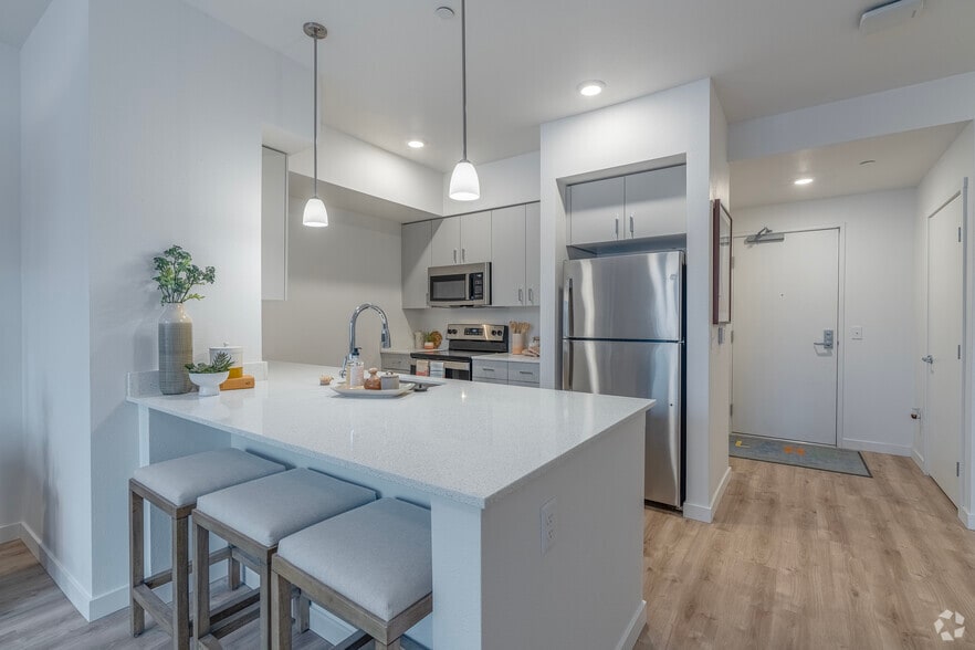 1BR, 1BA - 787SF Kitchen - Lark