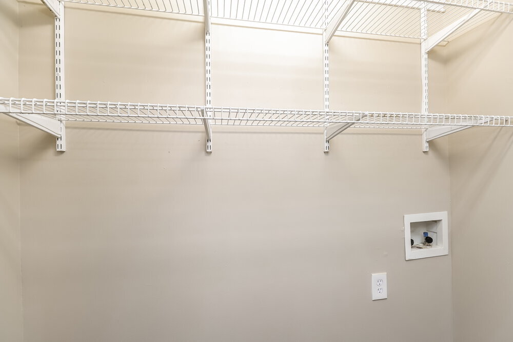 Building Photo - 103 Doree Ln