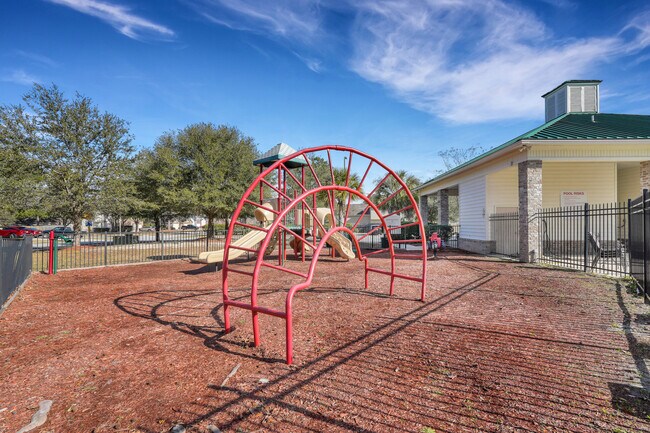 Building Photo - 136 Meadowside Ln