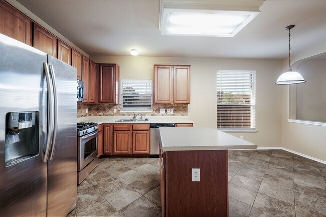 Building Photo - Charming Home with Covered Patio & Two Living Areas