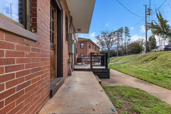 Building Photo - 64 Faris Cir