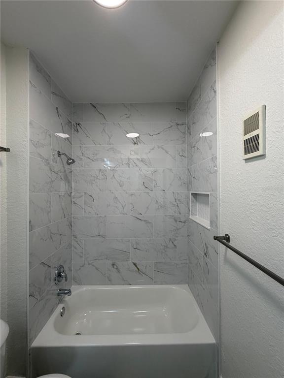 Building Photo - 822 Camargo Way