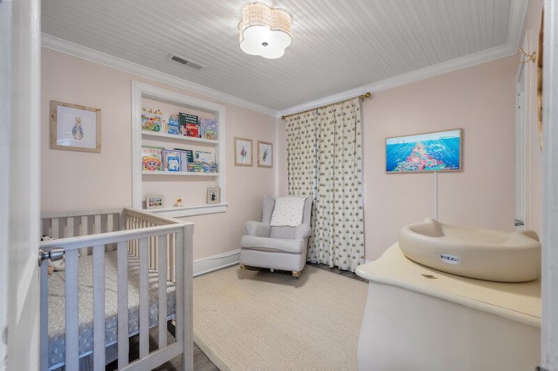 Building Photo - 1 Paula Dr