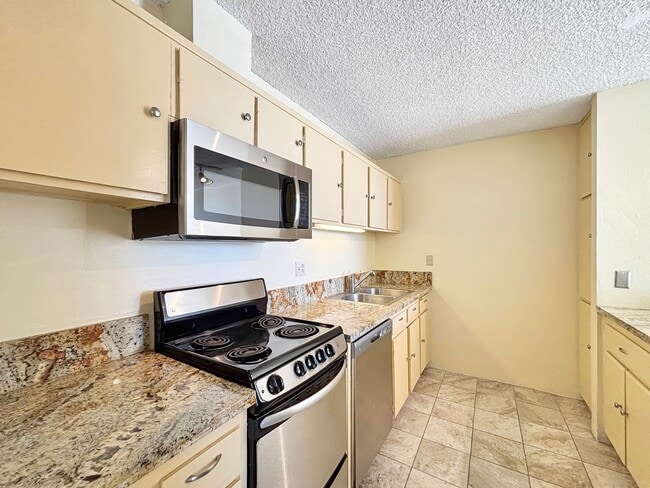 Primary Photo - 1BD/1BA Condo in Point Loma Heights w/ Res...