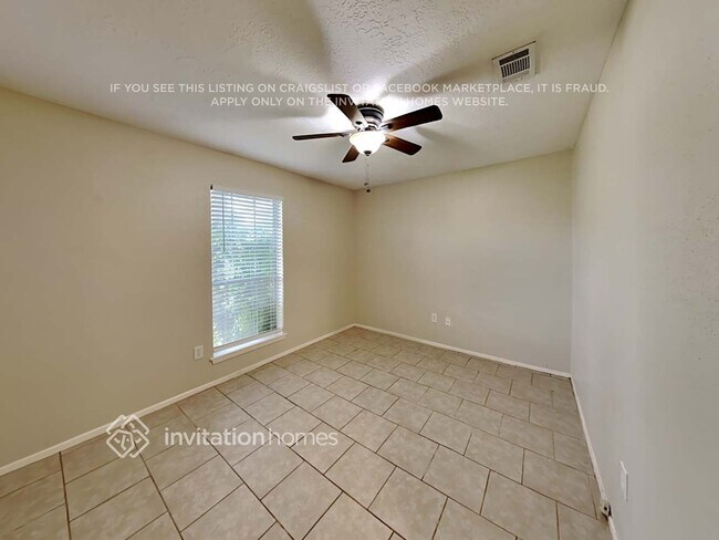 Building Photo - 16511 Forest Bend Ave