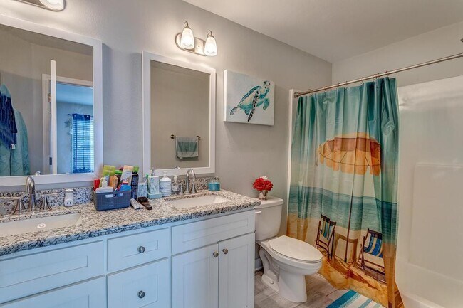 Building Photo - 9009 Banyan Beach Dr