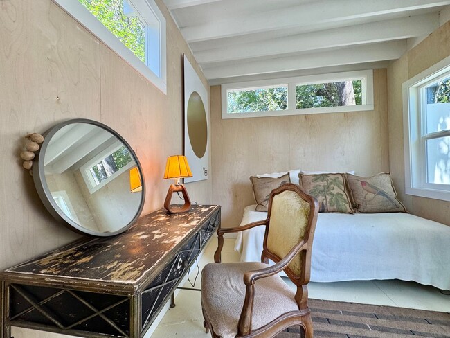 Building Photo - Available For 4+ Months!* Rare Find Furnished Saint Helena Gem, “Upper Tainter” 2 Bedrooms, 2 Bat...