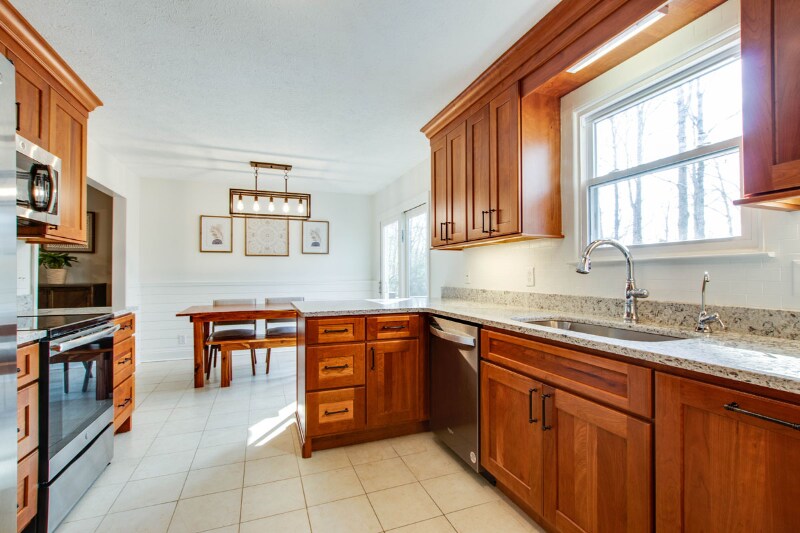 Building Photo - 1053 Tanger Ct