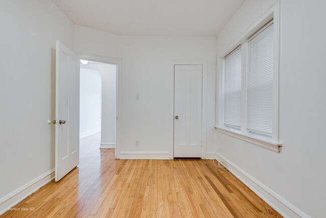 Building Photo - 7332 S Artesian Ave