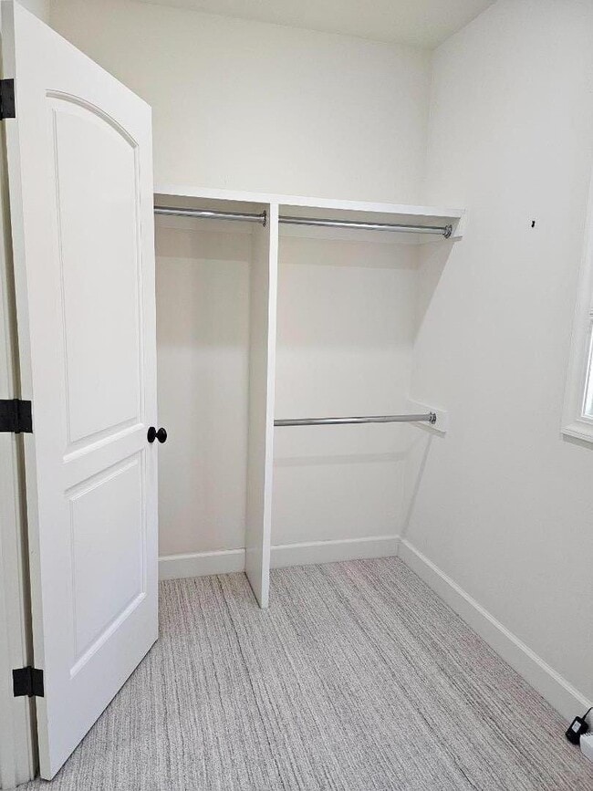 Building Photo - 919 Fremont Pl