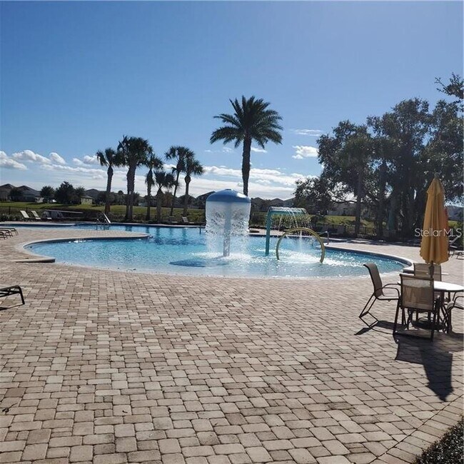 Building Photo - 15262 Night Heron Dr