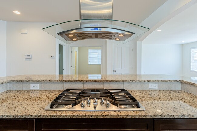 Building Photo - 1124 27th St NW