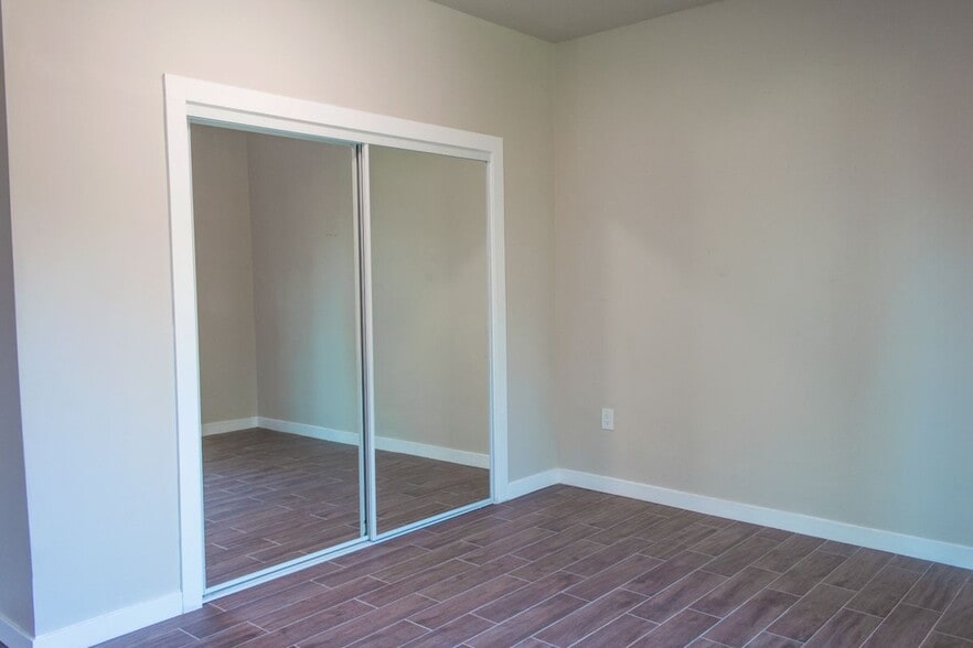 Building Photo - 88 Bayview Ave