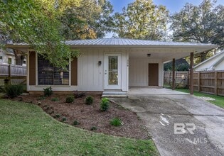 Building Photo - 558 Bellangee Ave