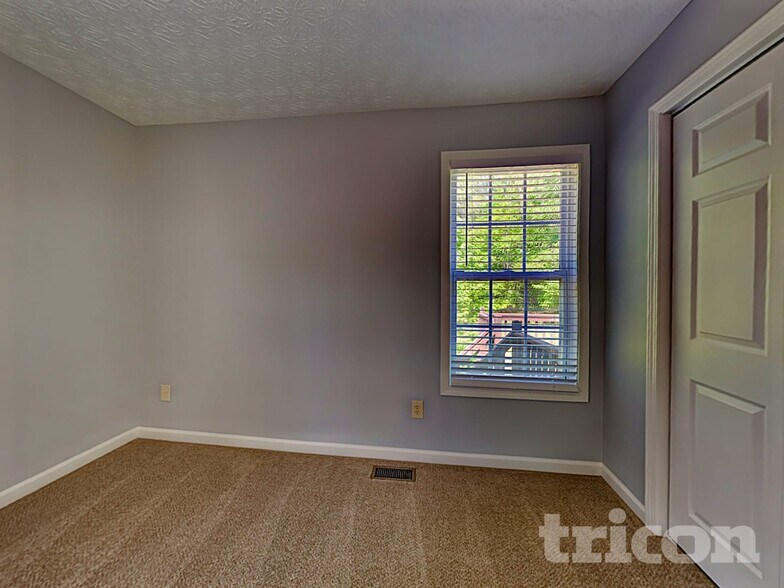 Building Photo - 5301 Brookshire Ct