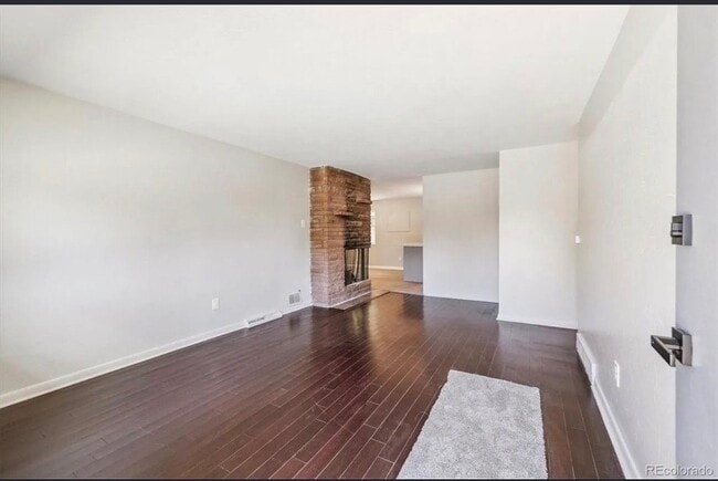 Building Photo - 10211 W 59th Pl