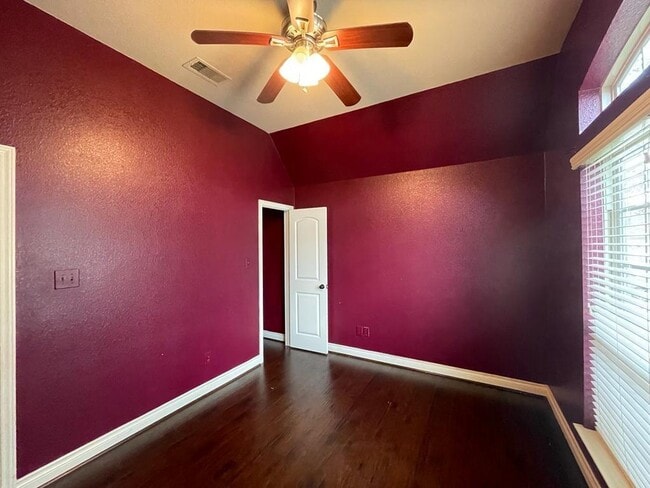 Building Photo - Aqua Falls, Missouri City, TX 77459 - 4 BR 2 BA single-family home