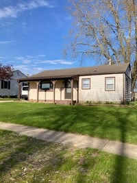 Building Photo - 3 Bedroom Home in Beloit!