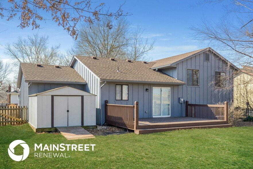 Building Photo - 618 W Sunrise Dr