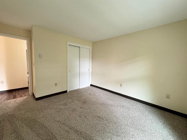 Building Photo - 131 Eastern Ave