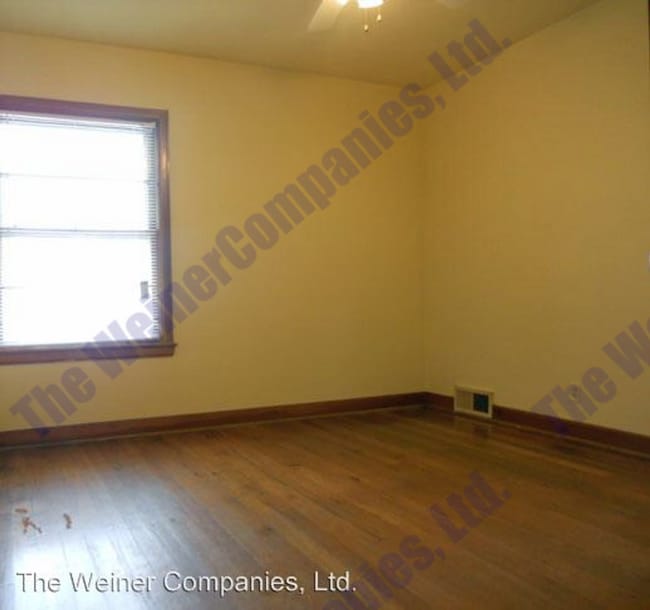 Building Photo - Now leasing for June!
