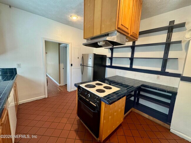 Building Photo - 1250 Dancy St