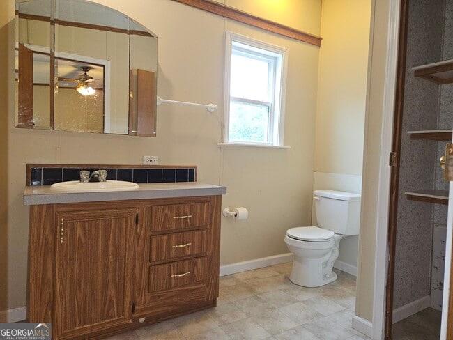 Building Photo - 4012 Candy Ln