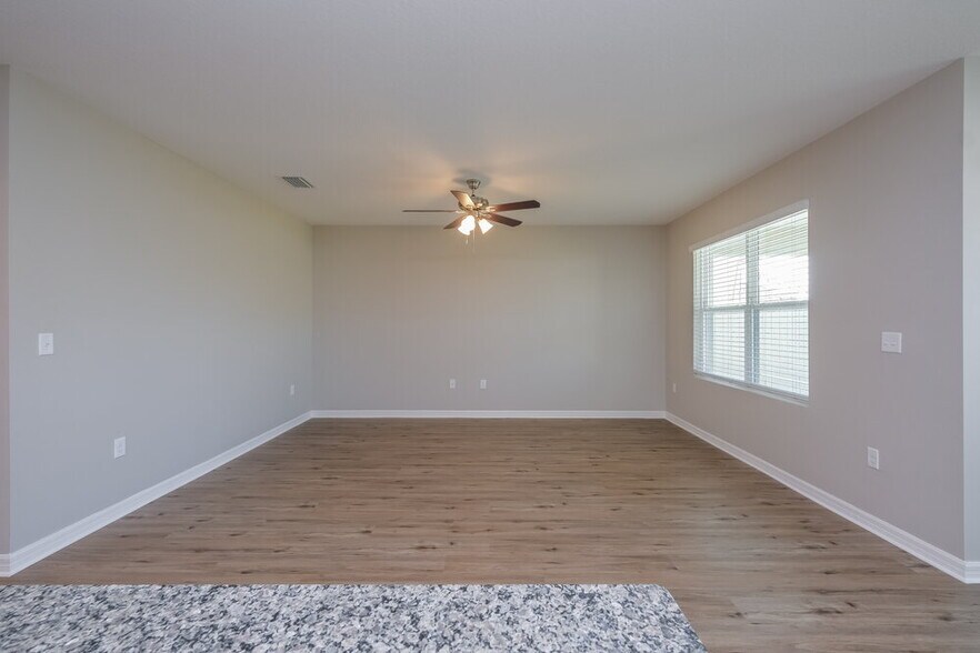 Building Photo - 10006 Warm Stone St