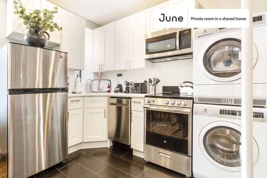 Building Photo - Room in Shared 4 bed/2 bath home in Morningside Heights