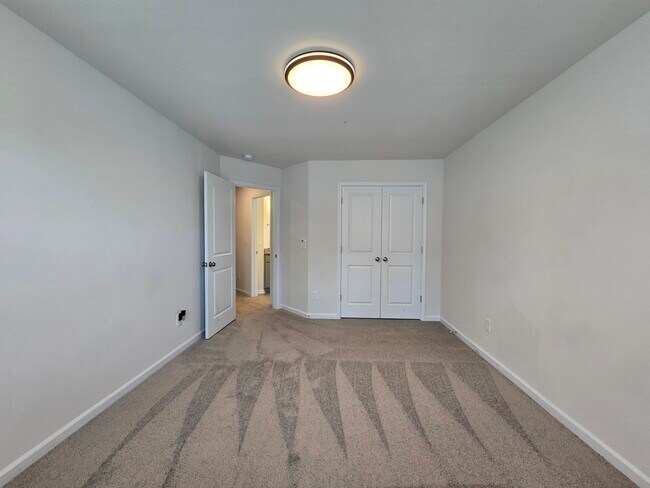 Building Photo - 1032 Crescent Moon Lp