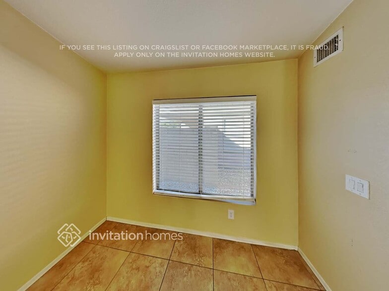 Building Photo - 13043 W Via Camille
