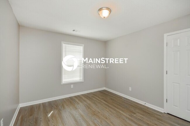 Building Photo - 3 Bedroom Pet-Friendly Home in Lithonia, GA with Main Street Renewal