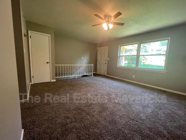Building Photo - 5056 Shoals Ln