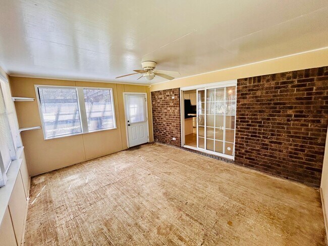 Building Photo - 1020 Bacon Rd