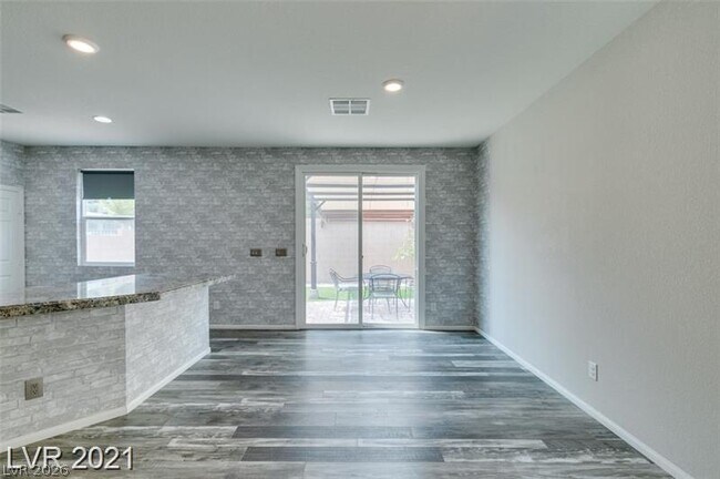 Building Photo - 5475 Ordesa Valley Rd