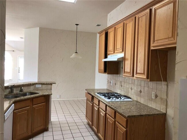 Building Photo - Beautiful 4 Bedroom, 2 Bath Home for Lease in Plano!