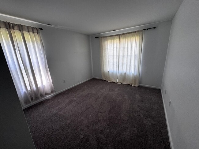 Building Photo - 14107 Pinehurst Ln