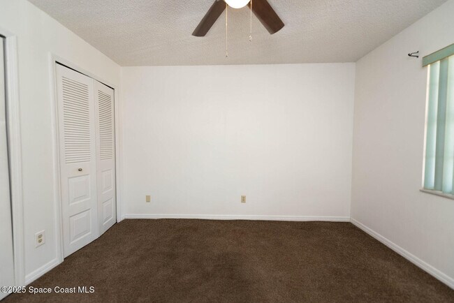 Building Photo - 3059 Sir Hamilton Cir