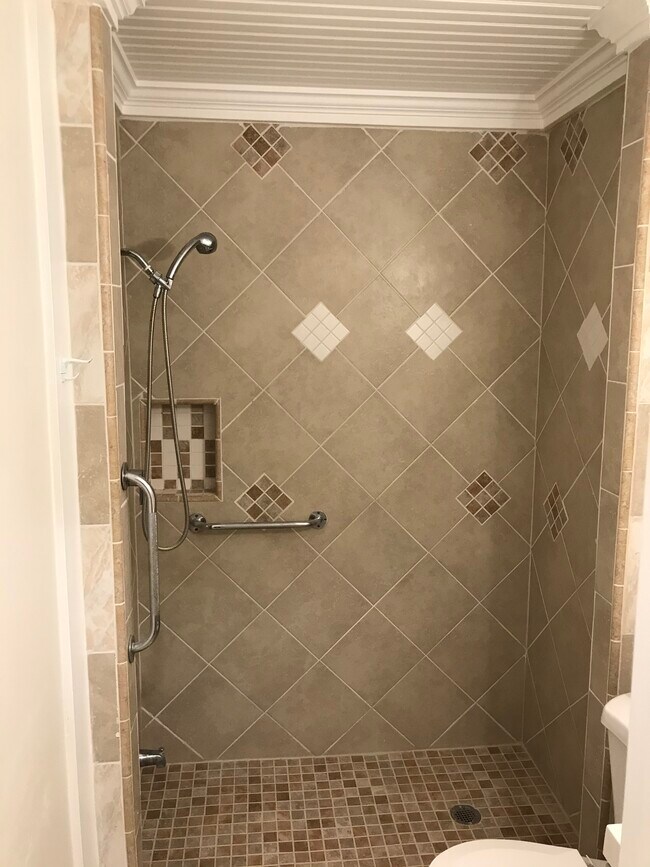 Building Photo - 3209 W 153rd St