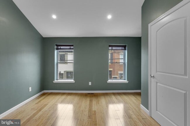 Building Photo - 240 Wilder St