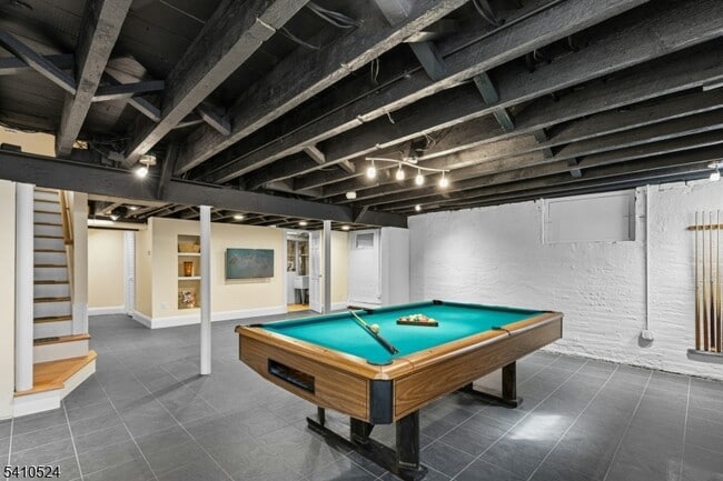 Building Photo - 109 North Ave