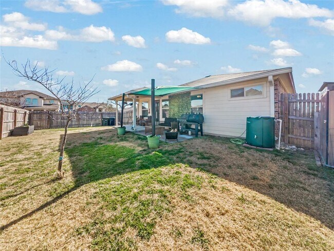 Building Photo - 137 Hematite Ln