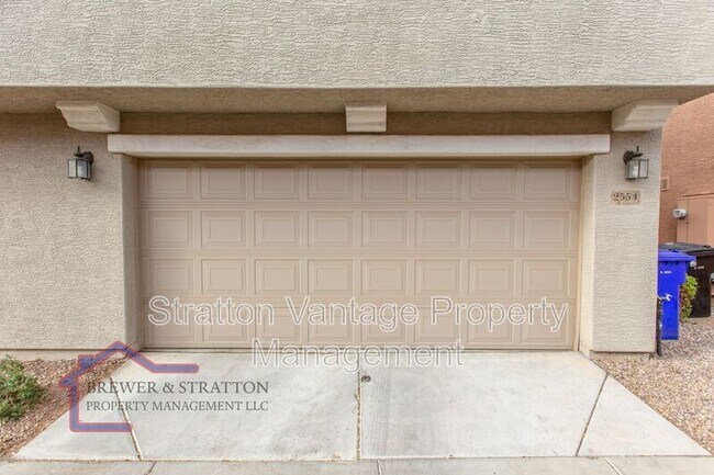 Building Photo - 2554 E Megan St