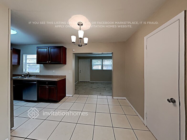 Building Photo - 6005 Murray Hill Dr