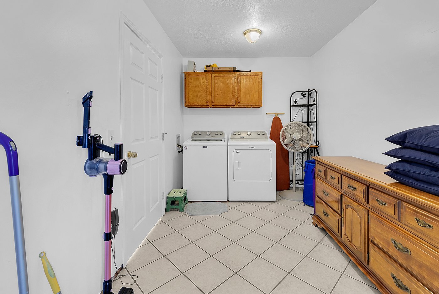 Building Photo - 39 Gates Way