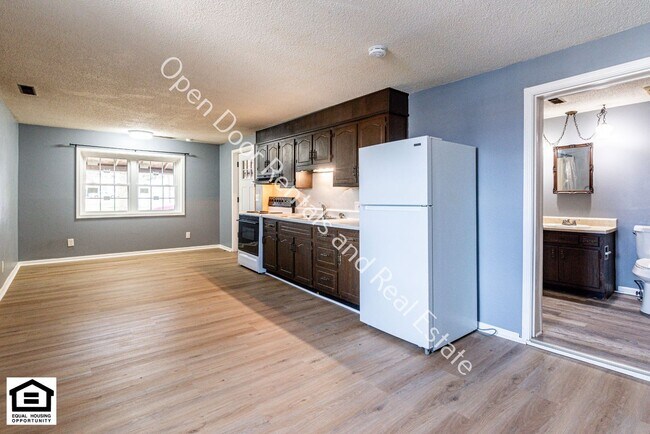 Building Photo - 340 N Wayne St