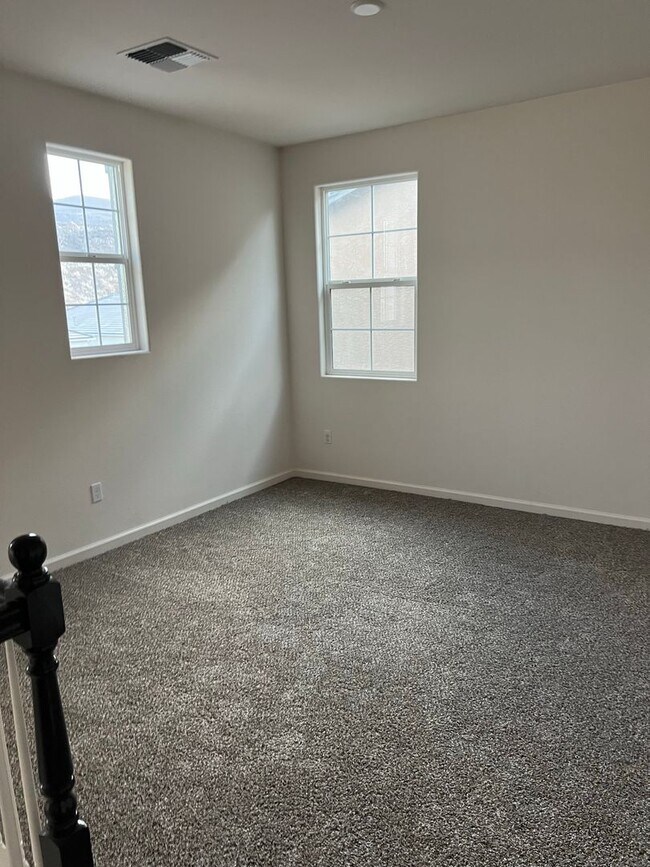 Building Photo - 3140 Show Jumper Ln